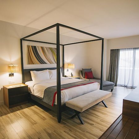 Sand & Sandals Desaru Beach Resort & Spa Exterior photo A bedroom at the hotel