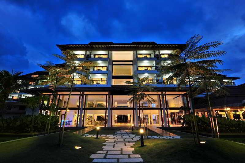 Sand & Sandals Desaru Beach Resort & Spa Exterior photo The hotel's main building