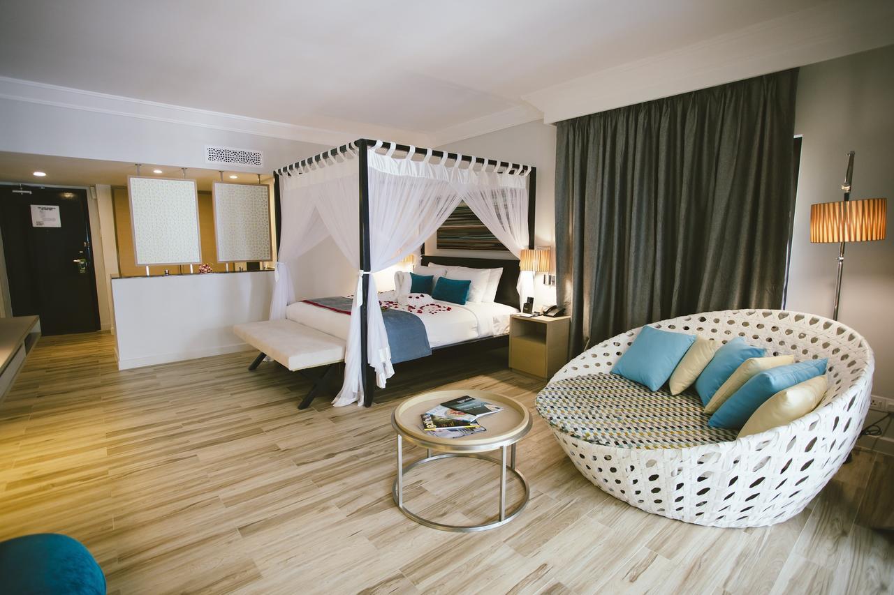 Sand & Sandals Desaru Beach Resort & Spa Exterior photo Deluxe Ocean View