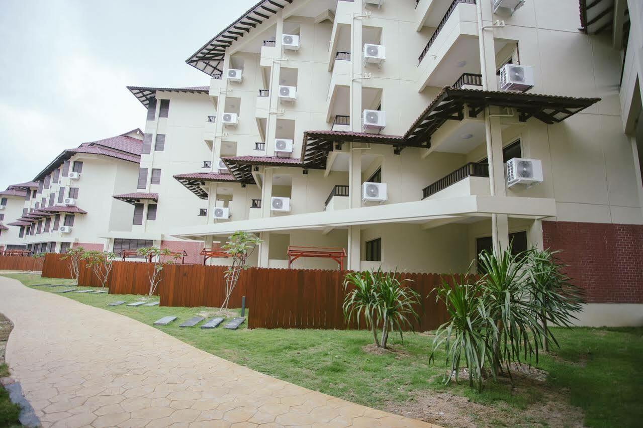 Sand & Sandals Desaru Beach Resort & Spa Exterior photo The residence hall